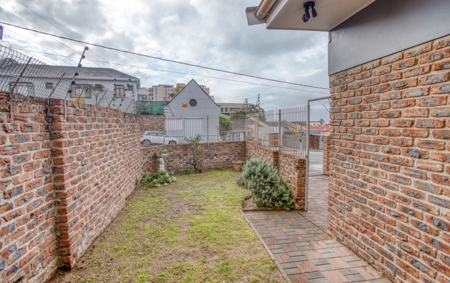 2 Bedroom Property for Sale in Quigney Eastern Cape